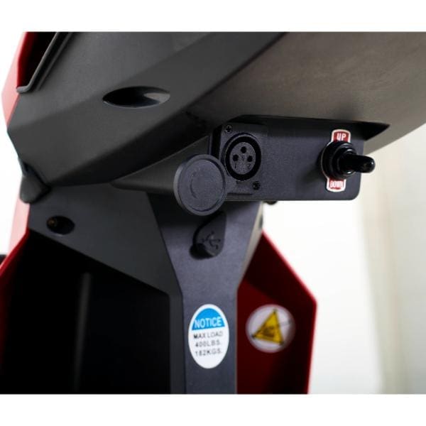 GC340-Red_CHARGING-PORT